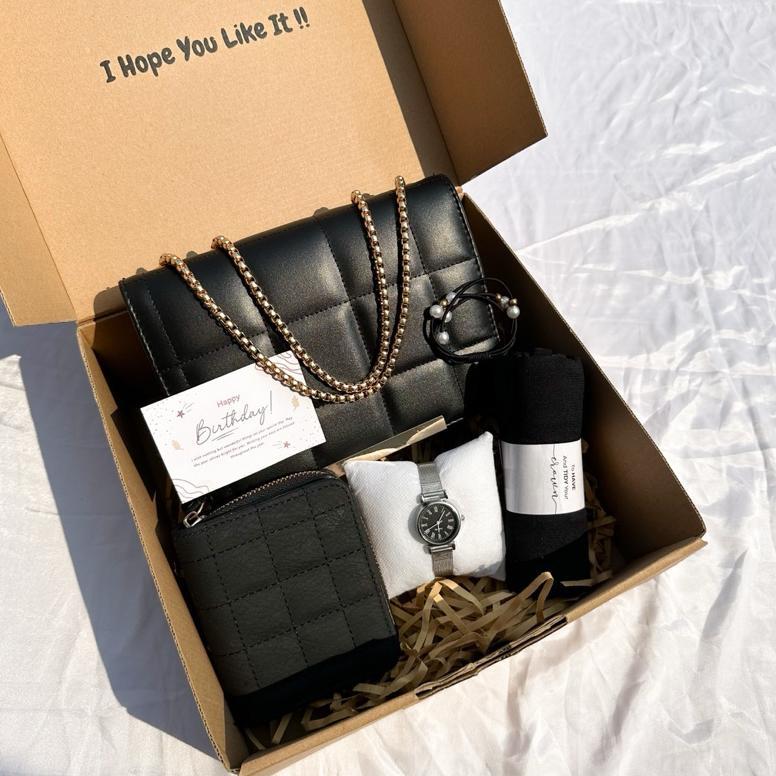 [A7119]HAMPERS GIFTBOX LAYCAA BAG KADO ULANG TAHUN PACAR/KADO AYANG/KADO ANNIVERSARY/KADO WEDDING/KA