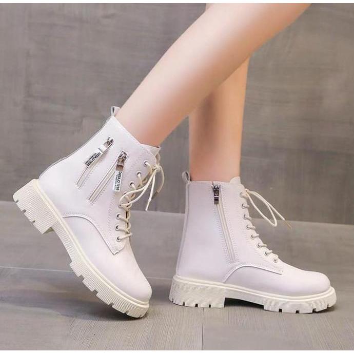 DS346 - Boots Sepatu Sneakers Wanita Docmart Putih Hitam