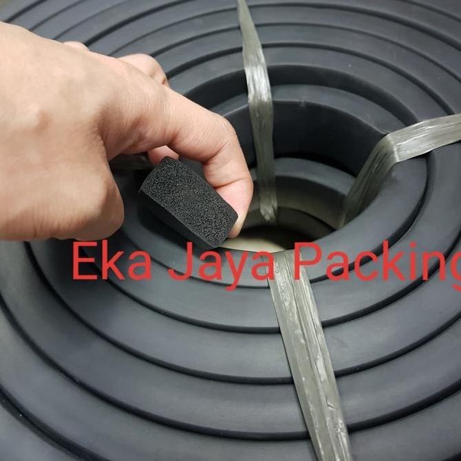 Spon Karet Kotak 3Cm X 3Cm ( Sponge Rubber )