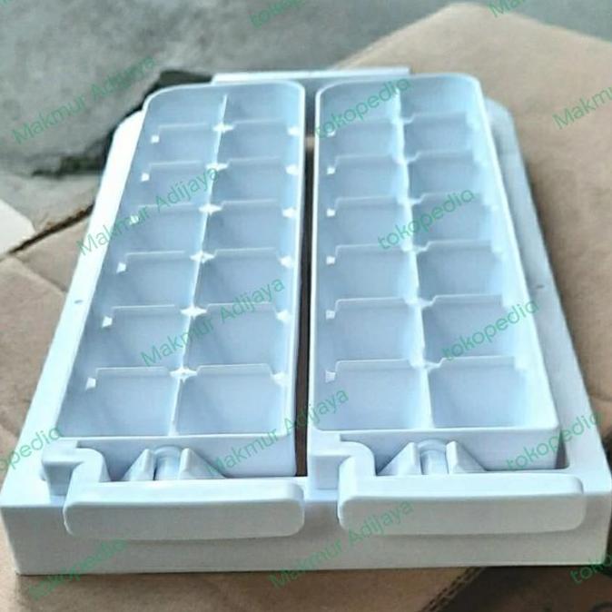 Cetakan Es Ice Twist Maker assy kulkas sharp 2 pintu original