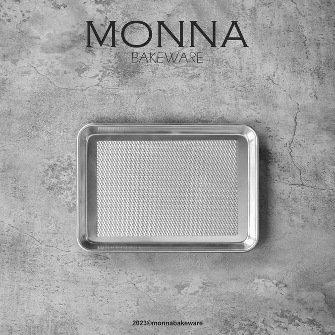 ALUMINIUM BAKING TRAY SMALL / MONNA BAKEWARE / BAKING TRAY