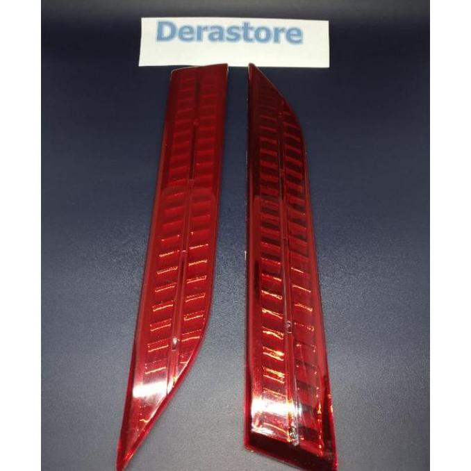 Lampu Reflektor Trunklid Innova 2013-2015