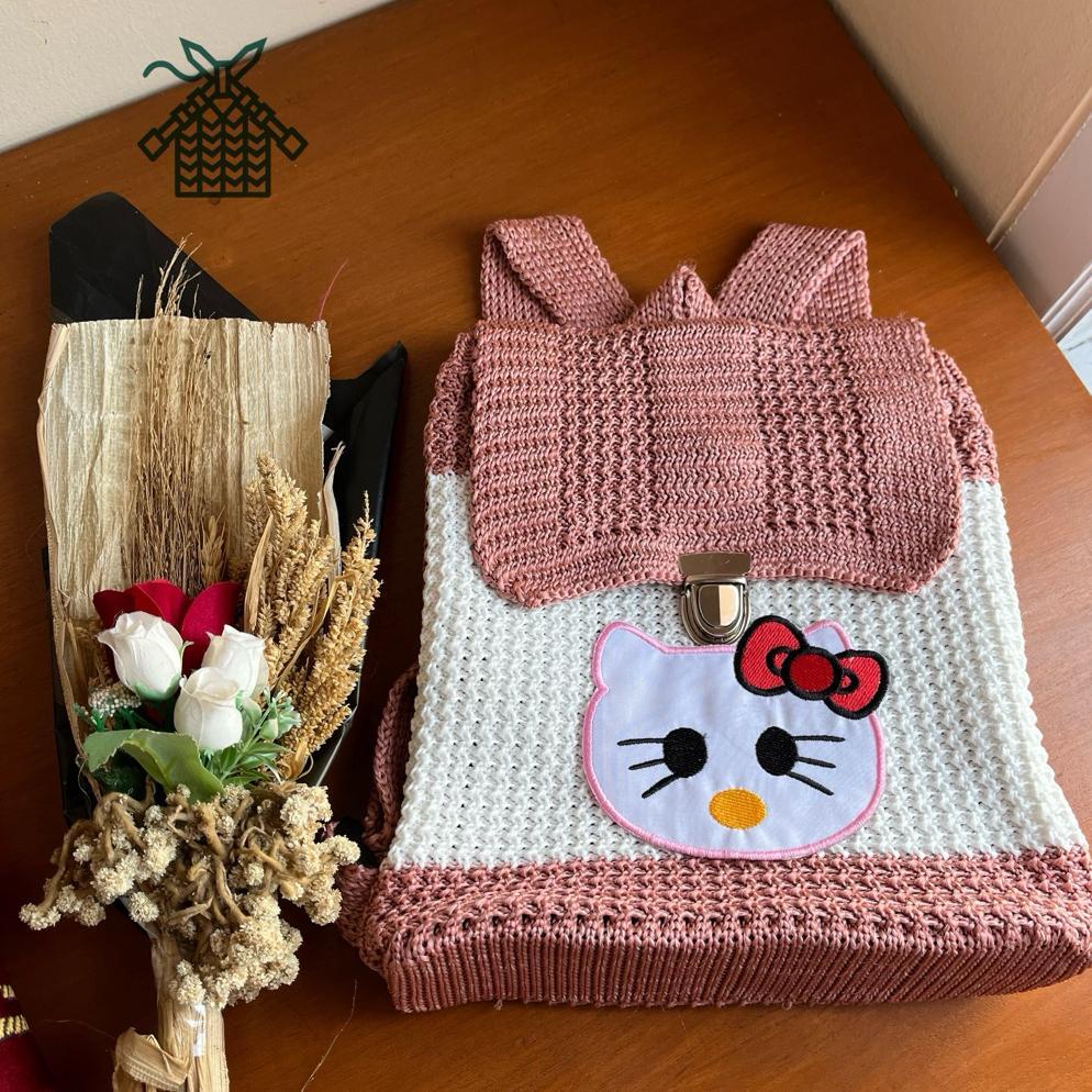 Diskont Tas Gendong Anak Perempuan Rajut Hello Kitty / Tas Gendong Rajut Karakter Hello Kitty Untuk 