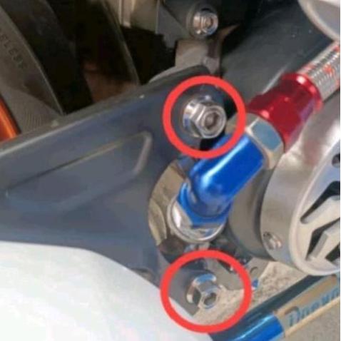 Baut Knalpot Beat Scoopy Stainless 2Kunci Heng Original (2Baut)