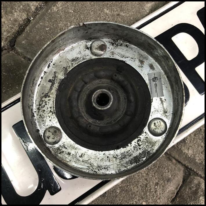 TERLARIS BMW E34 MOUNTING SUPPORT SHOCK ABSORBER BELAKANG 