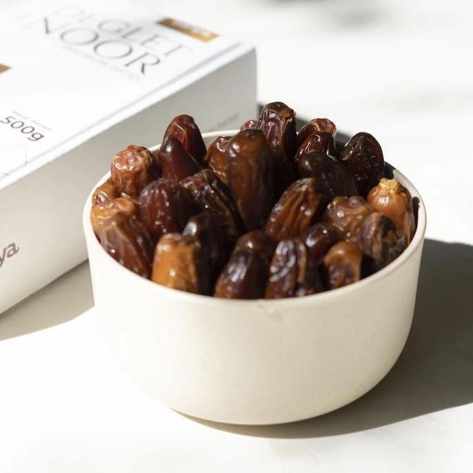 Foodx- Kurma Tunisia Madu Ember 850 Gram Cemilan Makanan Kering Kurma Dates Kurma Madu Legit