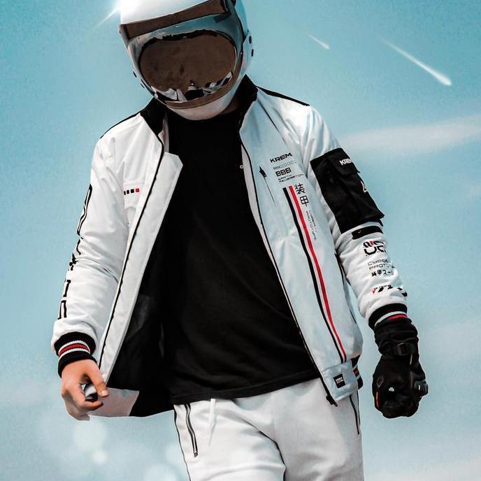 KREMLIN Bomber Jacket Space Putih - NOVA