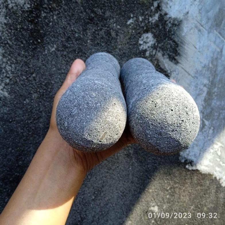 Alu Lesung Penumbuk Lumpang Batu Asli Besar Cuci Gudang