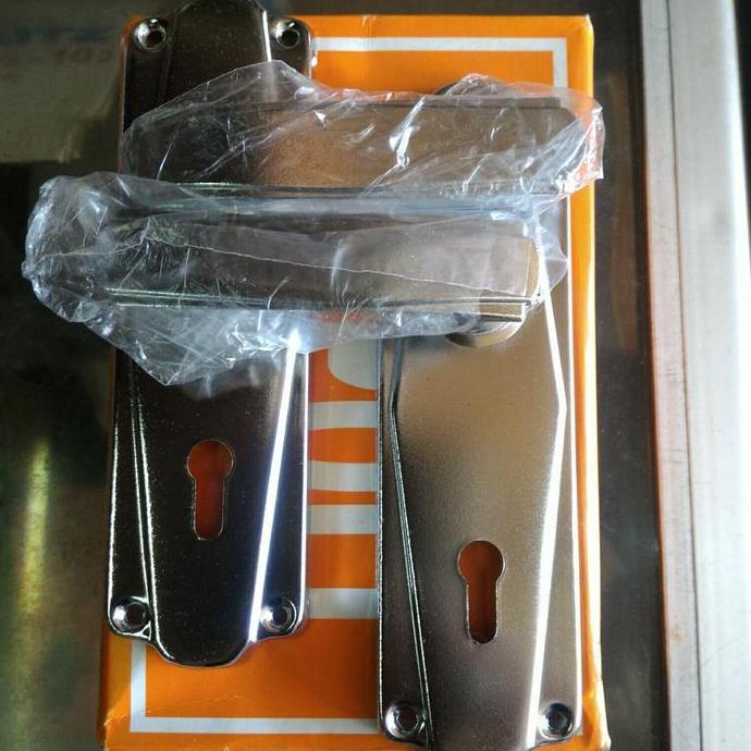 kunci pintu kamar tidur