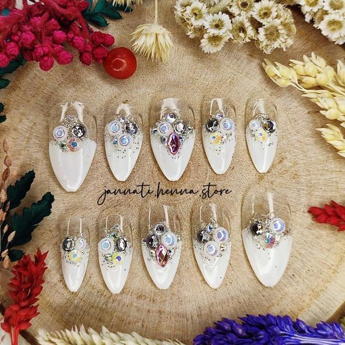 NAIL ART HANDMADE WEDDING KUKU PALSU PENGANTIN PUTIH KUKU PALSU HENNA JANNATI ISI 10 FREE LEM FAKE N