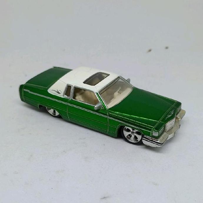 jada toys 85 1985 cadillac brougham dubcity 1/64 loose diecast (s)