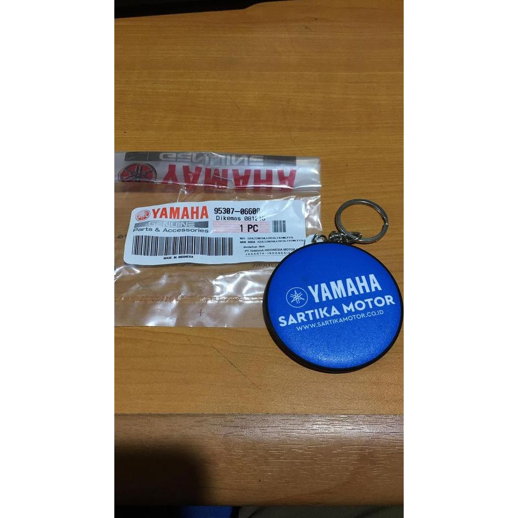 Original Nut Dudukan Plat Nomor Yamaha Nmax