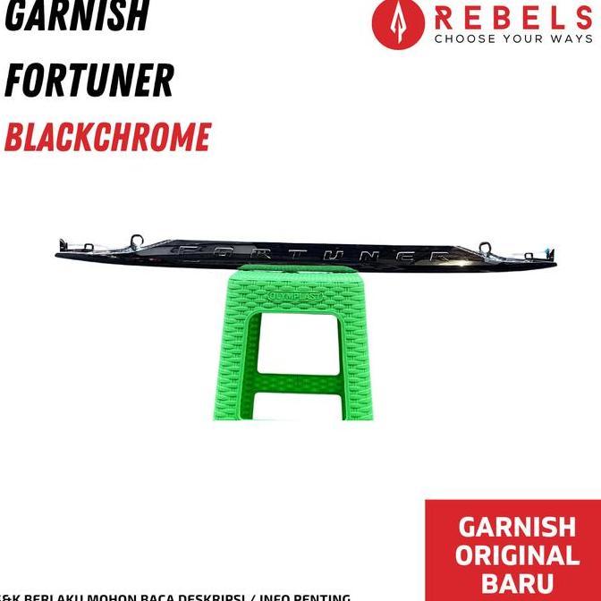 TERLARIS - Garnish Trunklid Toyota Fortuner GR 2021 Black Chrome Original PNP VRZ