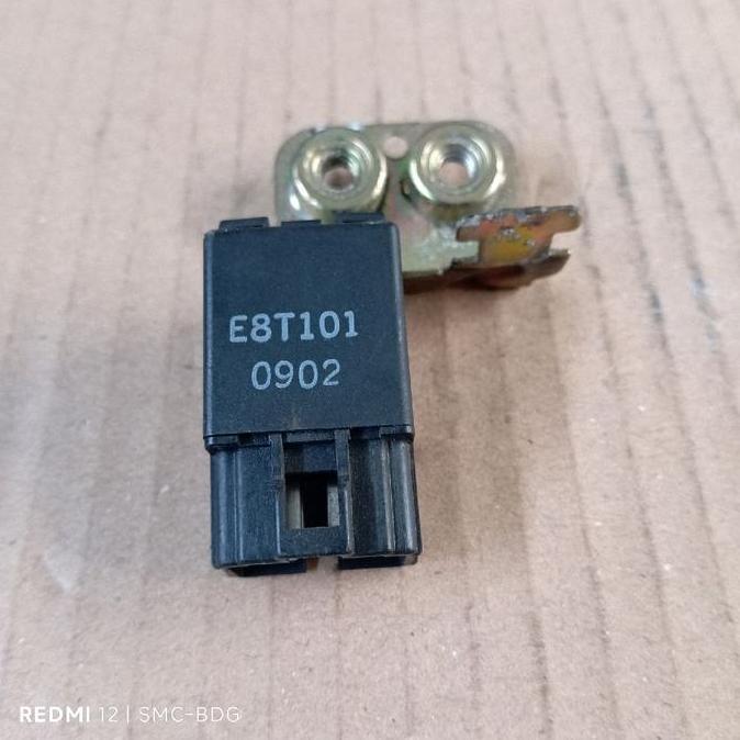 RELAY RILEY MITSUBISHI GALANT HIU KAKI 4 PLUS BRACKET BREKET KODE E8T101 COPOTAN COPOTAN