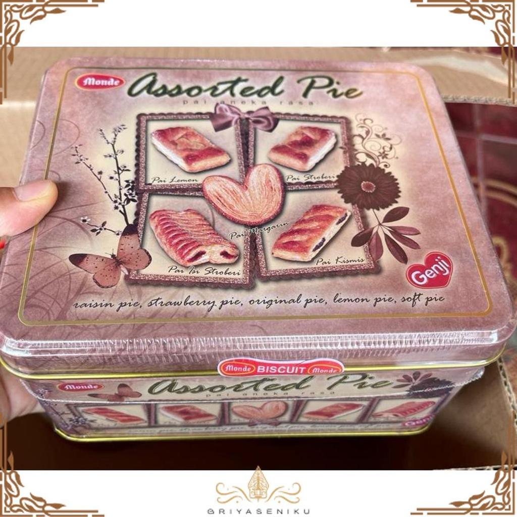 Terlaris Agen Distributor Makanan Ringan Hampers Lebaran Snack Biskuit Monde Assorted Pie Genji Pai 