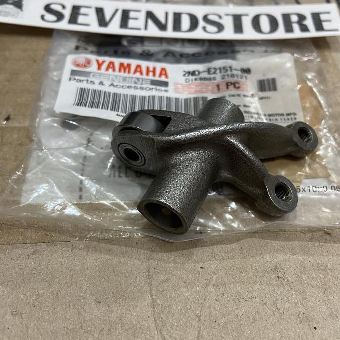 Promo Templar Pelatuk Klep 2ND Rocker Arm MX King Vixion R15 Original YGP Diskon