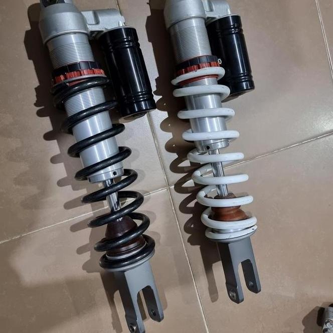 monoshock shock belakang KTM 250 SXF merk WP