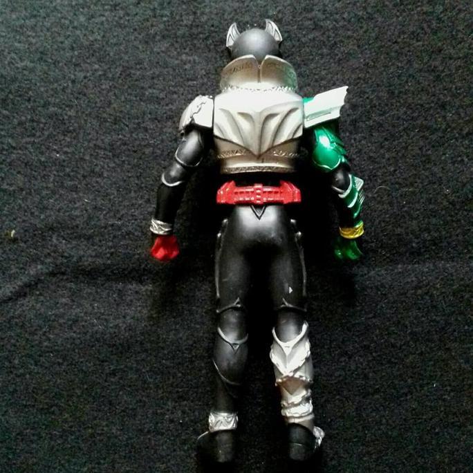 RHS 17 Cm Kamen Rider Kiva Basshaa Form by Bandai