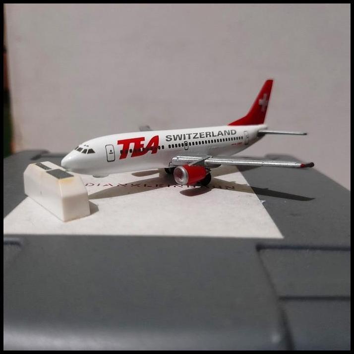 HOT DEAL HERPA WINGS SKALA 1:500 - BOEING 737-700 TEA SWITZERLAND (HWL25) 