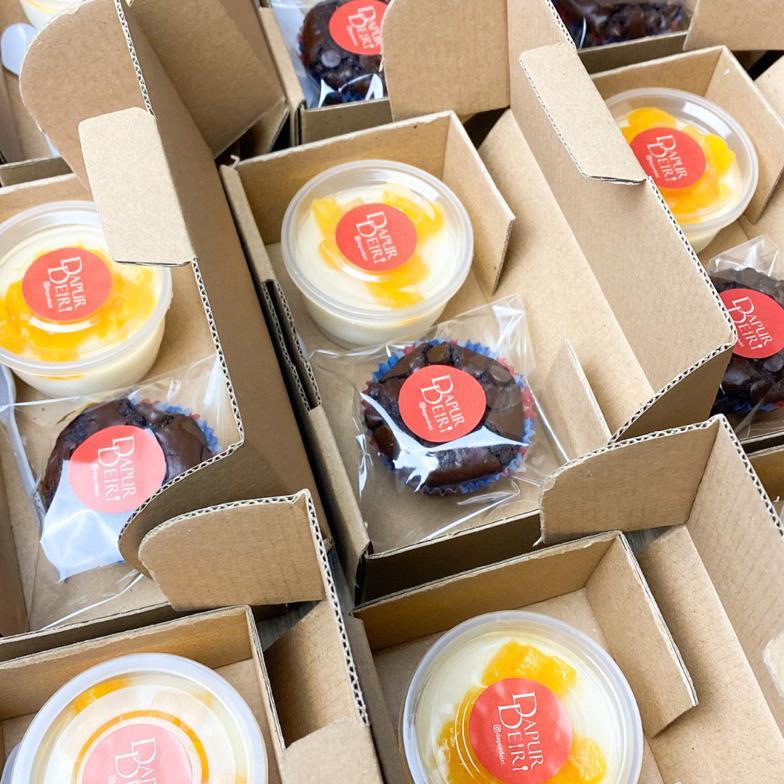 Terlaris Custom Box 1 Pudding & 3 Brownies Cup