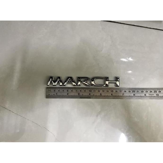 Emblem March untuk bagasi Nissan March
