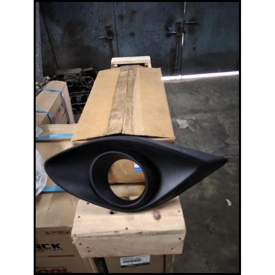 DISKON COVER FOGLAMP MAZDA 2 ORISINIL 