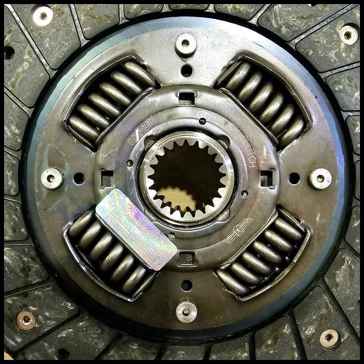 TERLARIS ORIGINAL....KAMPAS KOPLING PLAT KOPLING TOYOTA KIJANG 7K BENSIN 