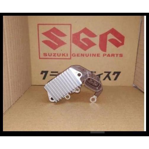 DISKON IC REGULATOR DINAMO CAS ALTERNATOR AMPERE 12V VOLT TOYOTA KIJANG 7K KIJANG EFI 5K FEROZA 12V 