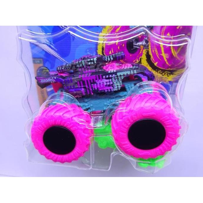 Promo Hot Wheels Monster Trucks Invader Pink Diskon