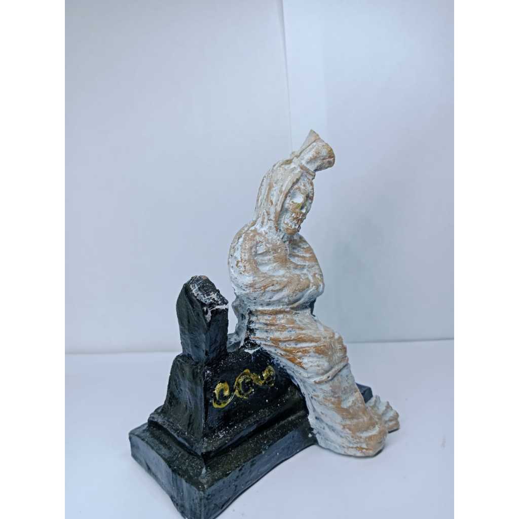 Hiasan Aquarium Fiber Pocong