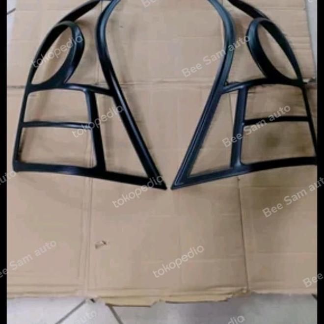 Garnish Belakang Xenia 2012 Hitam Doff All Avanza 2012-2014