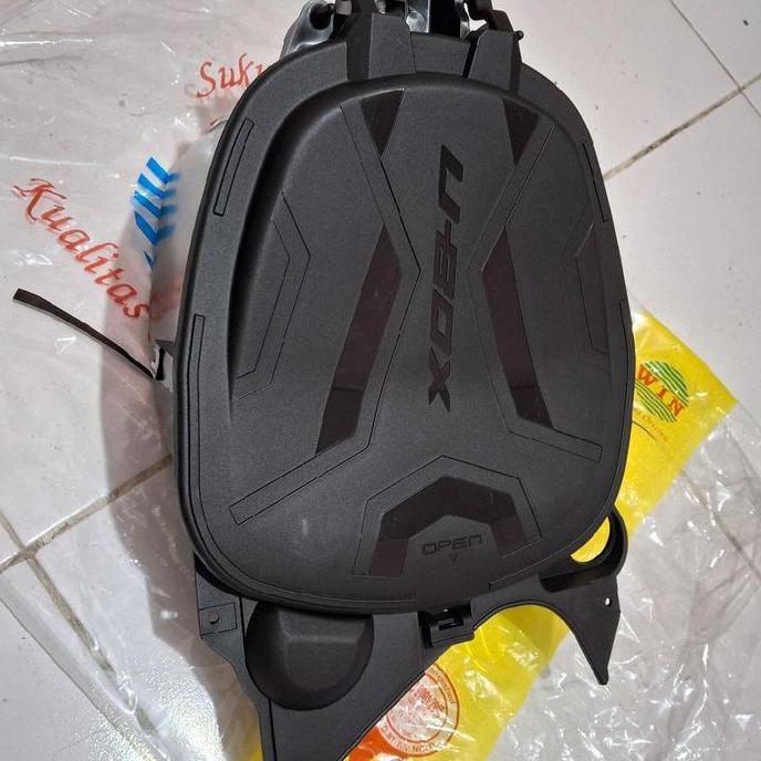NEW BOX BOK BAGASI BAWAH JOK VARIO TECHNO 110 KARBU 2010-2012 PLUS TUTUP BAGASI ORI
