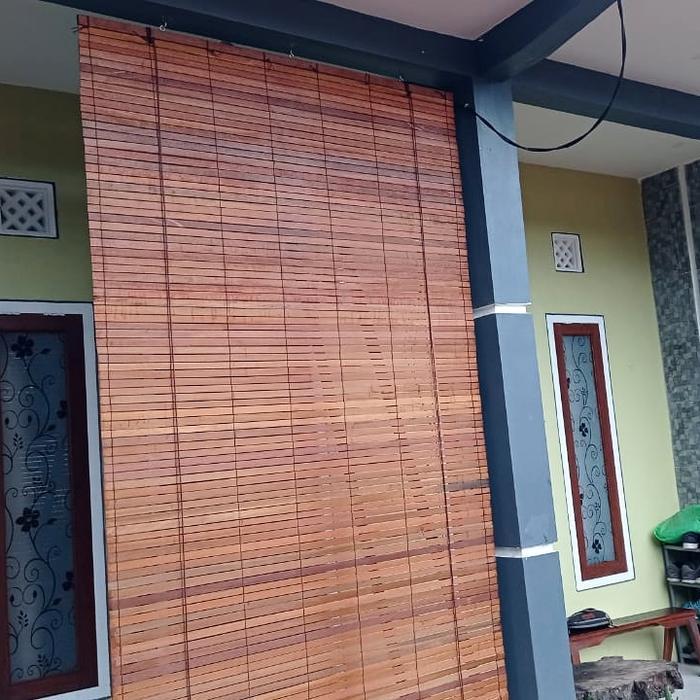 Tirai kayu bengkirai L3xT3 warna natural