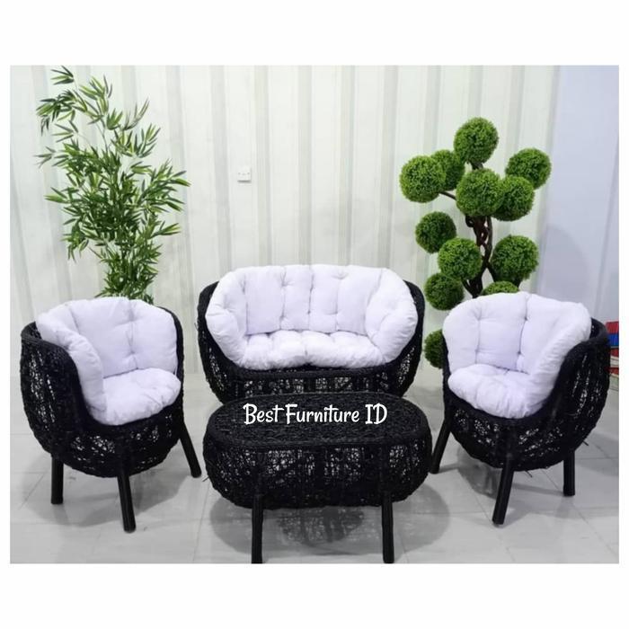 Set Meja Kursi Tamu Brekele Rotan Sintetis