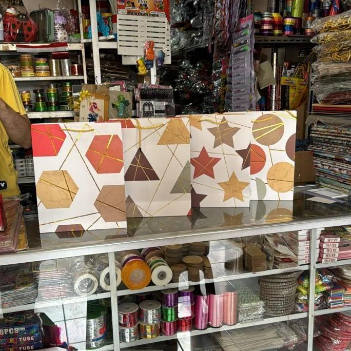 Paper Bag Fancy, Goodie Bag M 26 x 32 x 10cm, Kantong Kertas Import