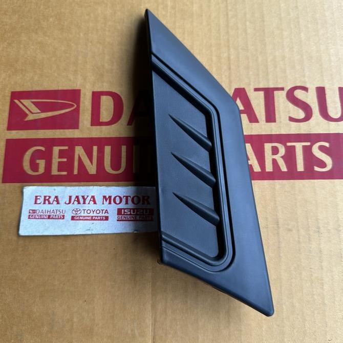 Cover List Sirip Samping Bumper Depan Kiri Great Xenia Sporty