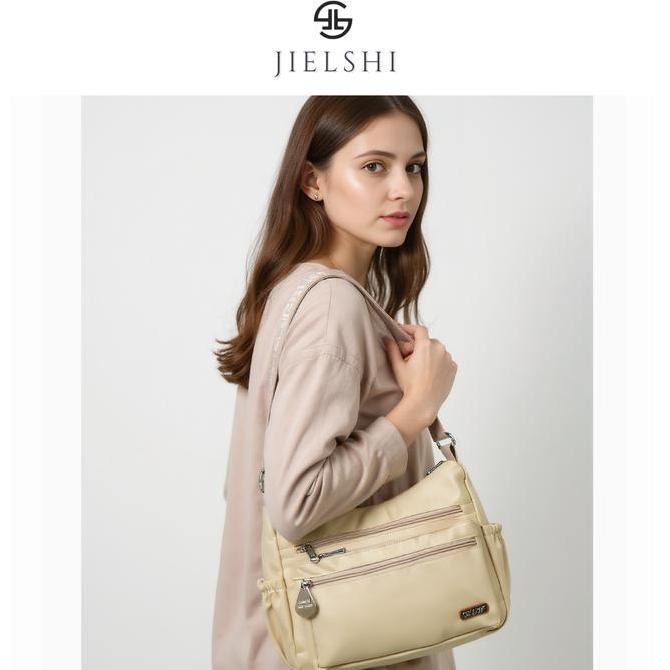 Baggu- Selempang Maya Tas Selempang Wanita 3760# - Slingbag Berbahan Parasut Premium Furing Full Emb