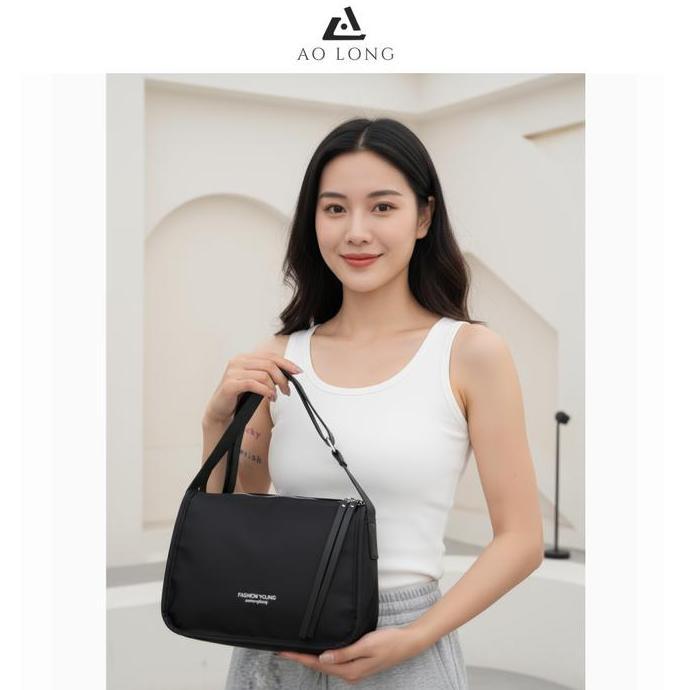 Baggu- Selempang Daliya 8944-1 # Tas Selempang Wanita - Slingbag Terbaru Cewek Berbahan Parasut Prem