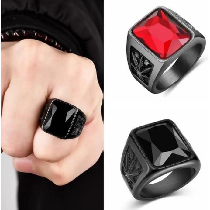 Cincin Pria Titanium Hitam Kotak Batu Merah Hitam Ruby Black Onyx C60