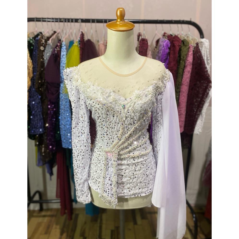 Diskon Kebaya Bludru Squin Hiasan Pita Pinggang Dan Selendang.