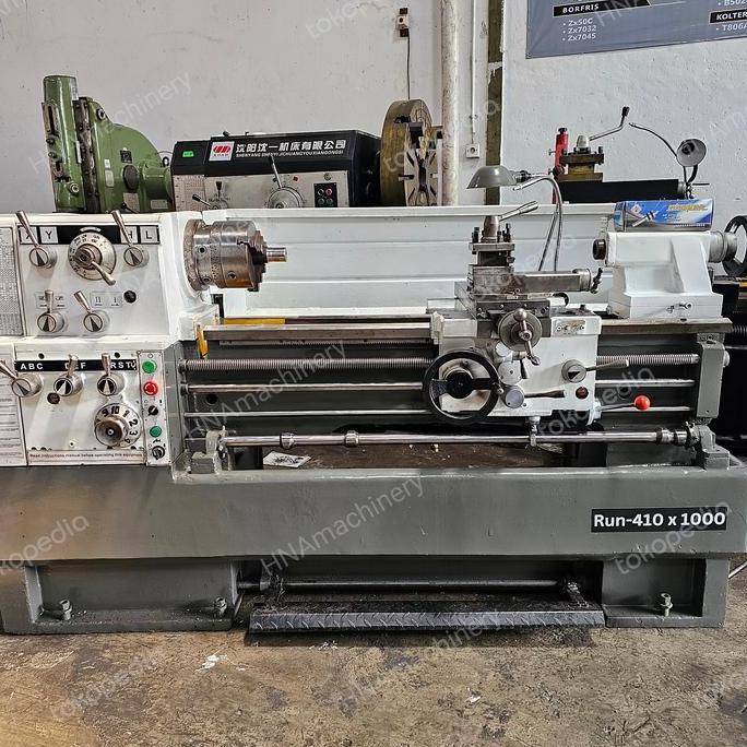 Mesin Bubut RunMaster (Bekas Import) panjang 1 meter