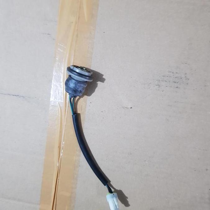 Ready Soket Lampu Sen Depan Mobil Panther Kanan& Kiri