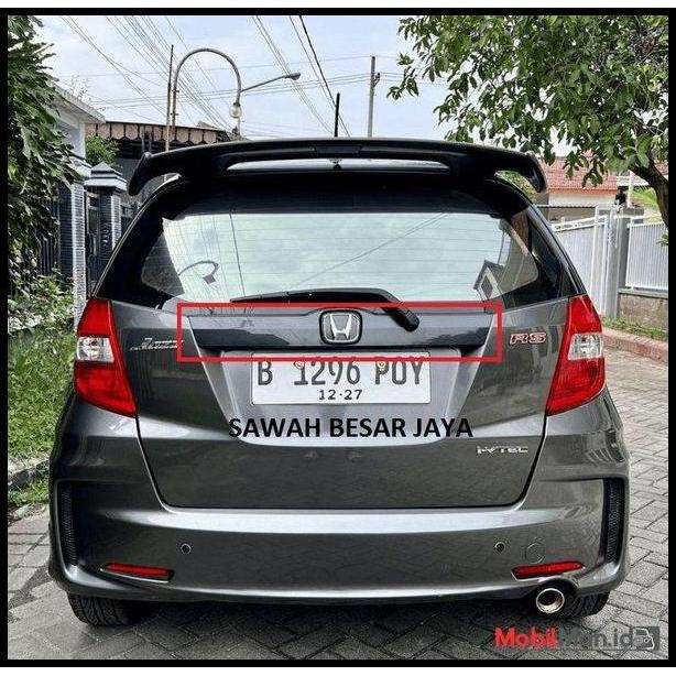 DISKON TRUNK LID GARNISH LIST HITAM PINTU BAGASI BELAKANG JAZZ S RS GE8 