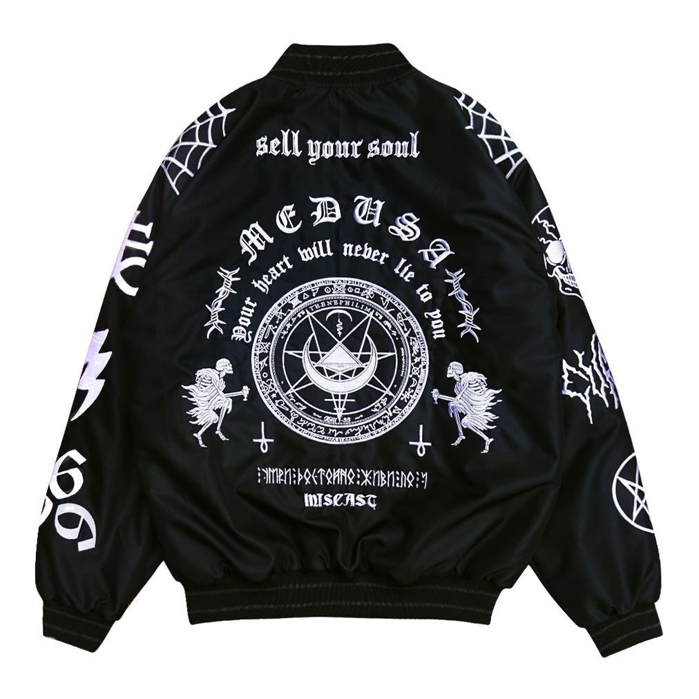 termurah miscast varsity jaket vintage medusa hitam