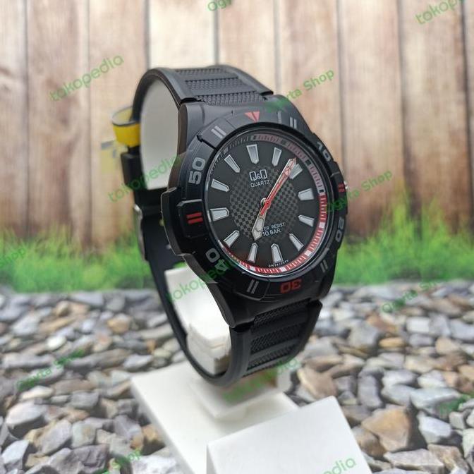Ready  Q&Q QnQ QQ Jam Tangan Pria Analog Karet Hitam GW36J007Y Original