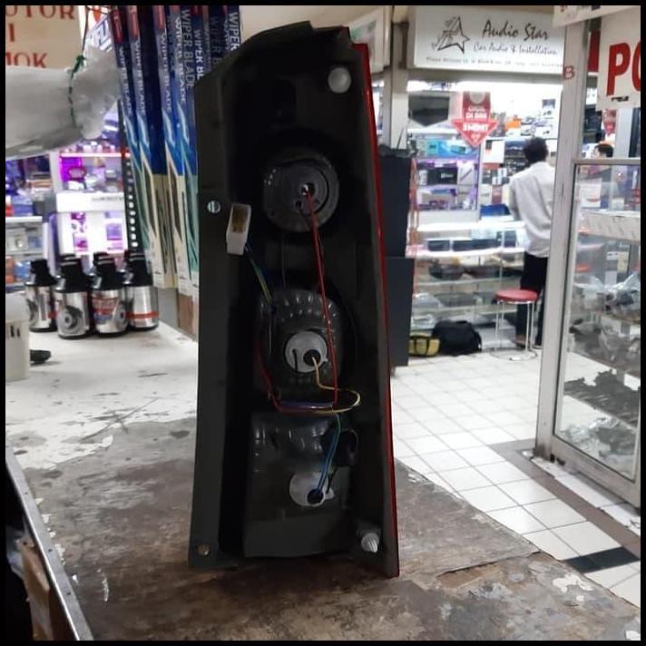 DISKON LAMPU BELAKANG STOP LAMP XENIA AVANZA 2007, 2008, 2009, 2011 