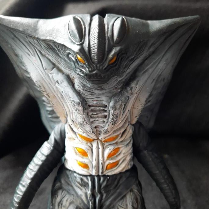 Ultra Monster Series 15 Cm Gazort by Bandai 1996 murah