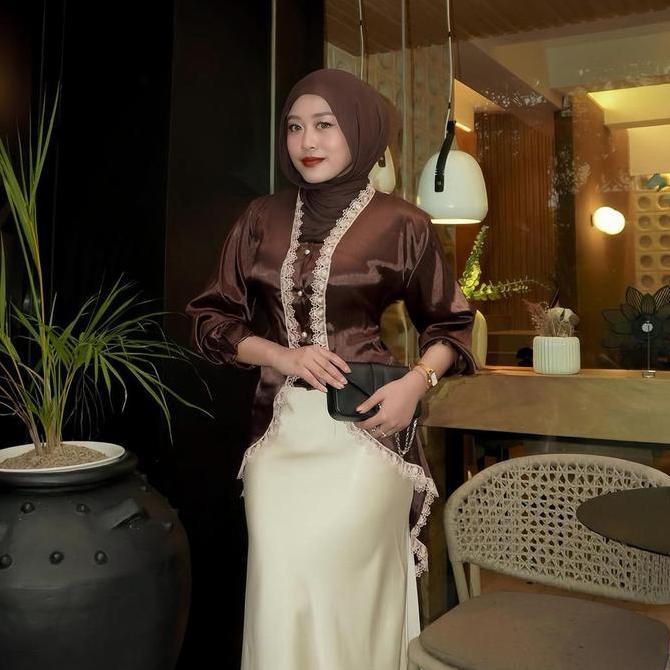 Termurah / Hot Sale Pola Wear Humaira Tunik Top Armanl Silk Kebaya Modern Lace Atasan Kondangan Prem