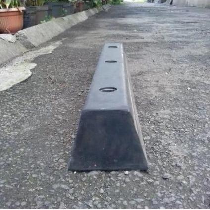 LOADING DOCK BUMPER DOCK FENDER CAR STOPPER RUBBER BUMPER FULL KARET ORIGINAL DAN TERPERCAYA