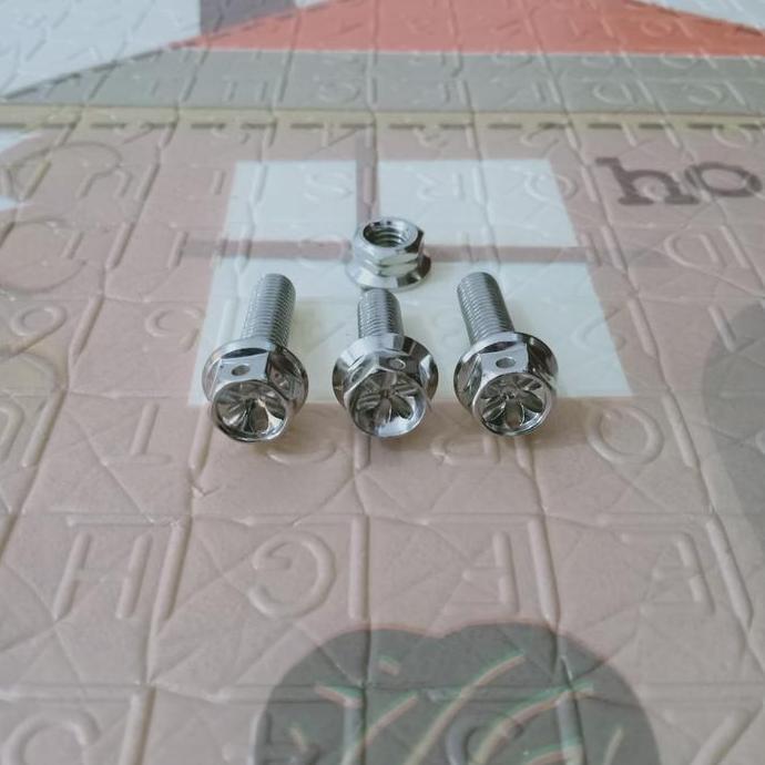 baut PROBOLT warna SILVER untuk BREKET KNALPOT RACING vespa modern